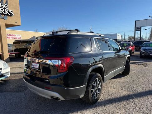 Used 2022 GMC Acadia SLE w/ Driver Convenience Package image 4