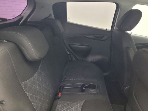 Used 2021 Chevrolet Spark LT image 19