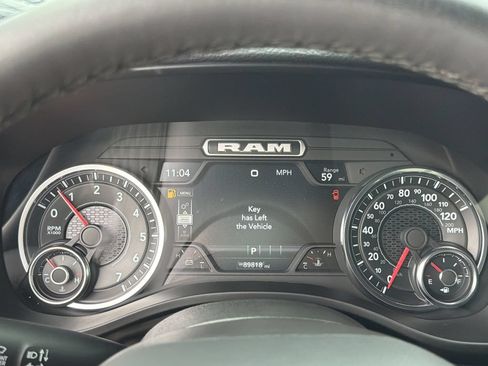 Used 2025 RAM 1500 Laramie AWD/4WD image 26