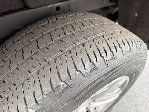 Used 2021 Chevrolet Colorado W/T w/ Custom Special Edition image 30