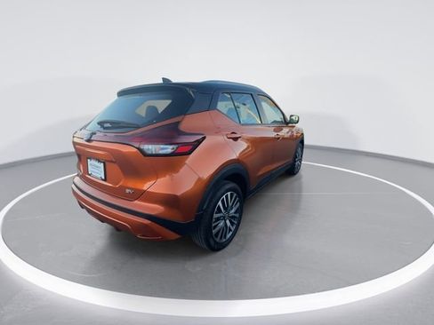 Certified 2024 Nissan Kicks SV image 8