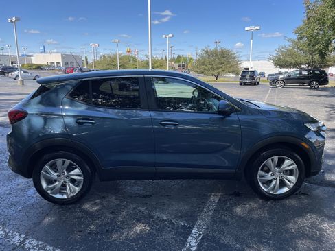 Used 2024 Buick Encore GX Preferred w/ Advanced Technology Package image 2