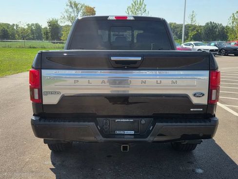 Used 2018 Ford F150 Platinum w/ Equipment Group 701A Luxury AWD/4WD image 9