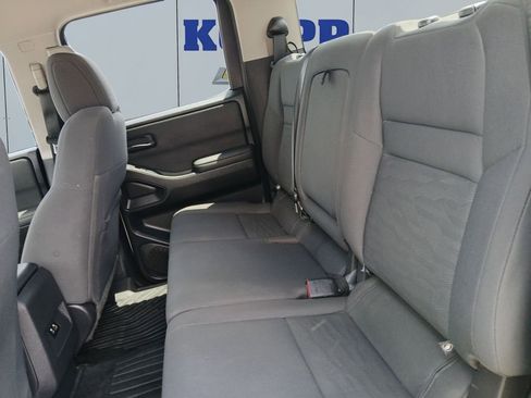 Used 2022 Nissan Frontier S w/ Technology Package AWD/4WD image 16