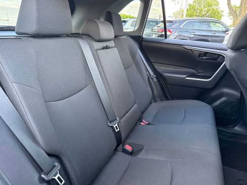 Used 2020 Toyota RAV4 LE w/ All Weather Liner Package AWD/4WD image 33