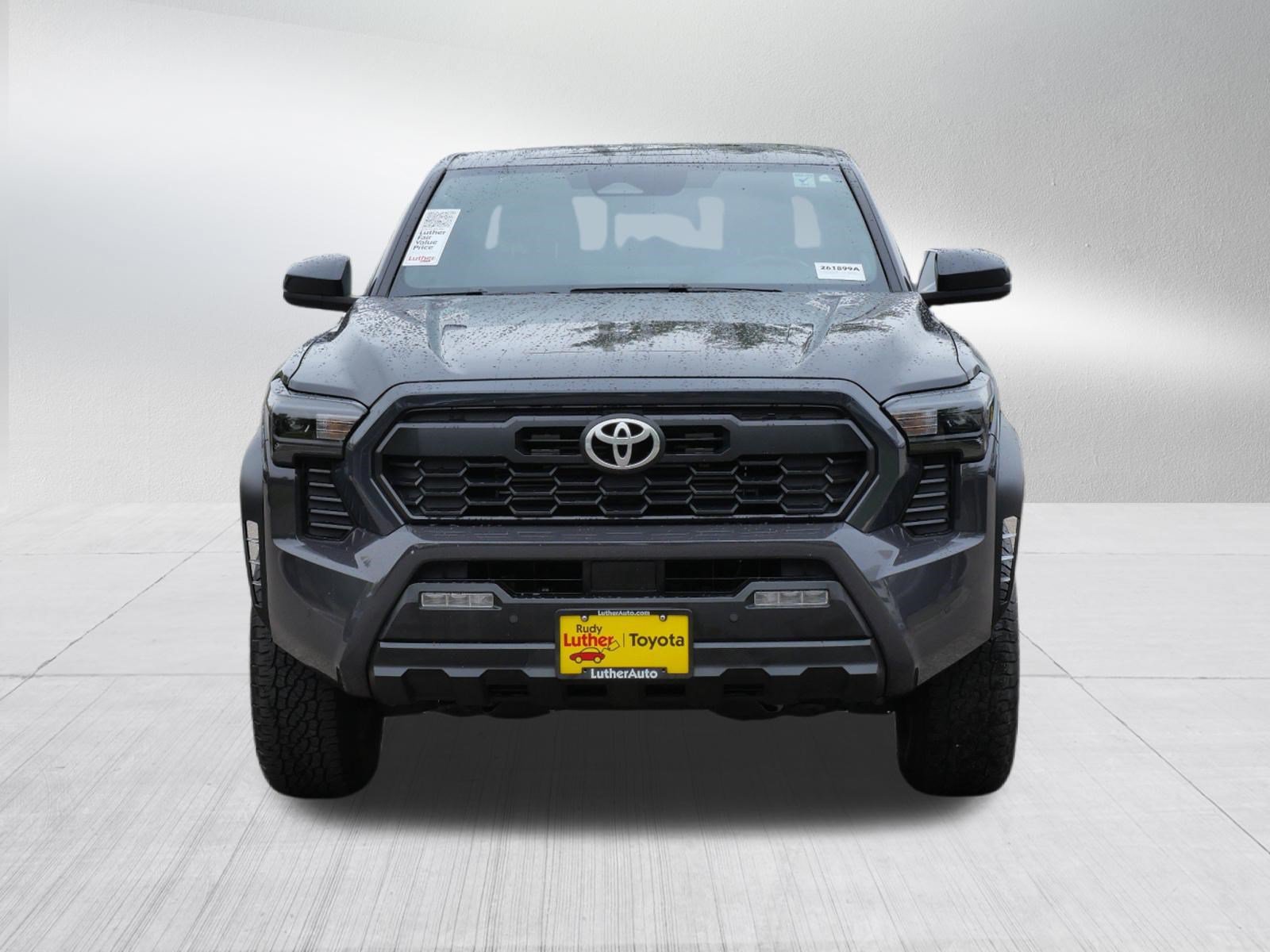 Used 2024 Toyota Tacoma TRD Off-Road w/ TRD Off Road Upgrade Package AWD/4WD image 2