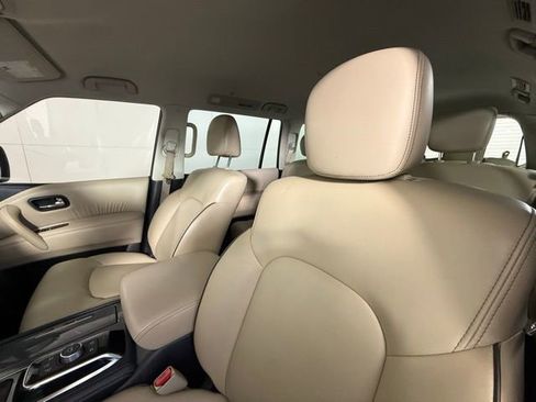 Used 2022 Nissan Armada SV w/ SV Appearance Package image 7