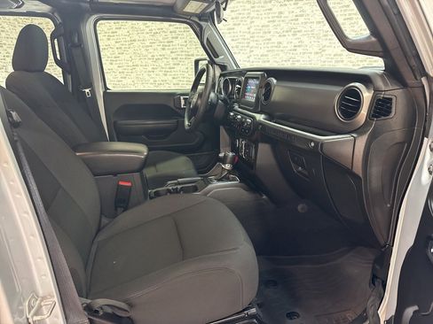 Used 2023 Jeep Wrangler Willys image 11