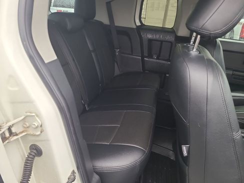 Used 2012 Toyota FJ Cruiser 4WD image 37