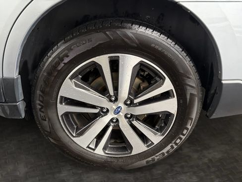 Used 2019 Subaru Outback 2.5i Limited AWD/4WD image 38