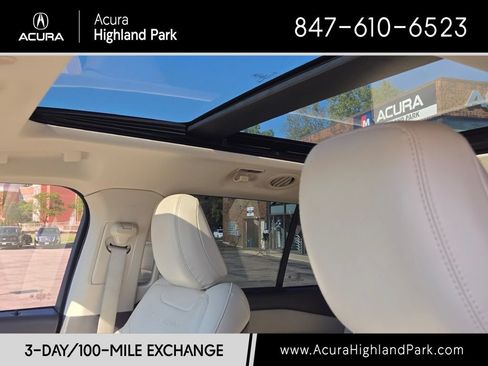Used 2020 Ford Explorer Platinum w/ Premium Technology Package AWD/4WD image 3