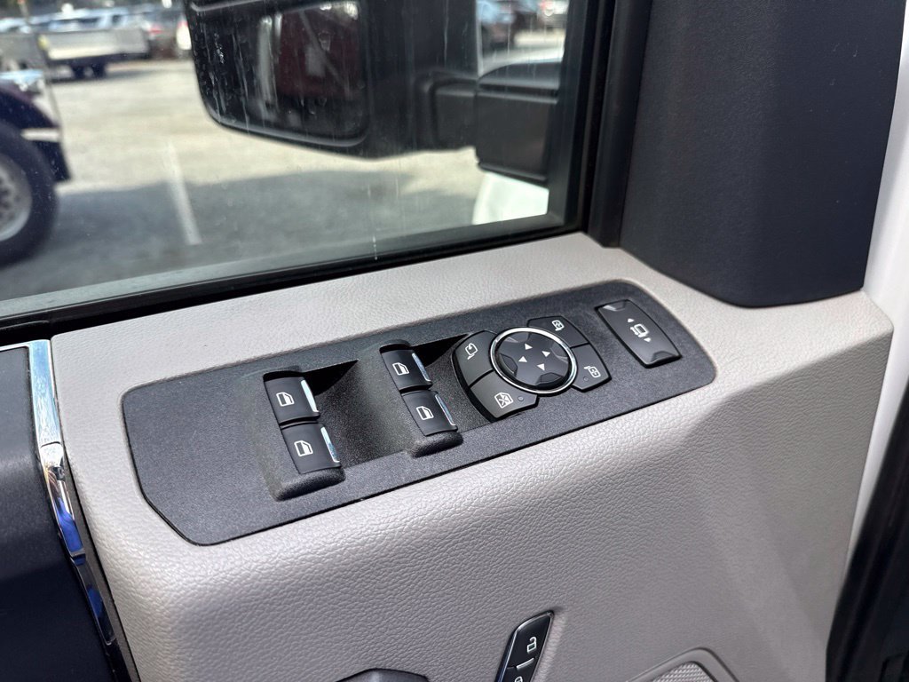 Used 2022 Ford F250 XLT w/ XLT Value Package AWD/4WD image 8
