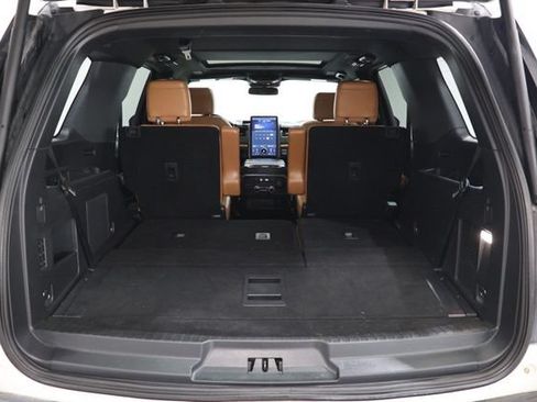 Used 2023 Ford Expedition Platinum AWD/4WD image 38