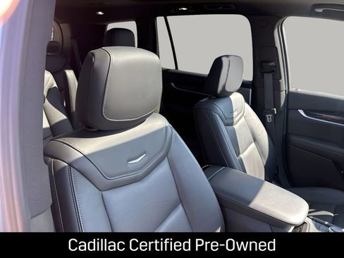 Certified 2023 Cadillac XT6 Premium Luxury w/ Technology Package AWD/4WD image 17