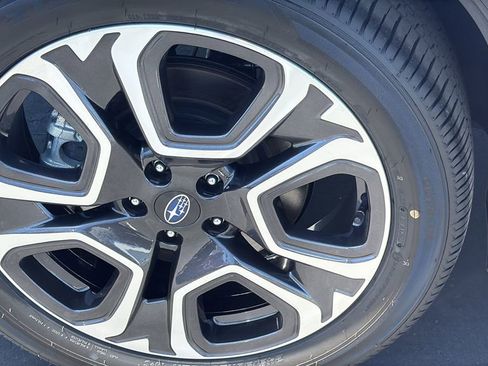 Certified 2023 Subaru Ascent Limited AWD/4WD image 11