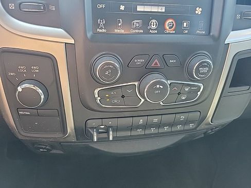 Used 2014 RAM 2500 SLT w/ HD Snow Plow Prep Group AWD/4WD image 28