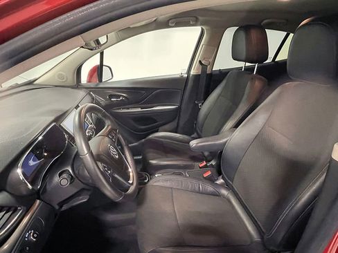 Used 2017 Buick Encore Preferred image 3