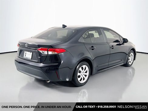 Used 2024 Toyota Corolla LE FWD image 5