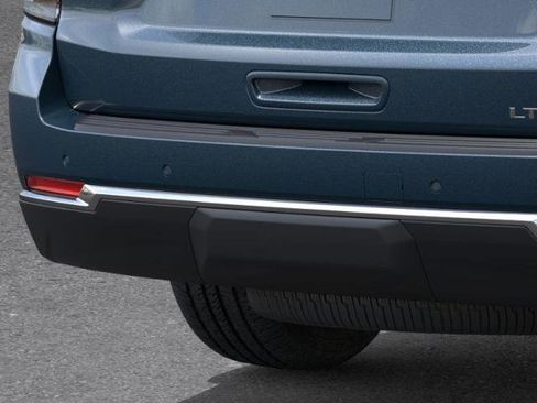 New 2026 Chevrolet Suburban LT image 41