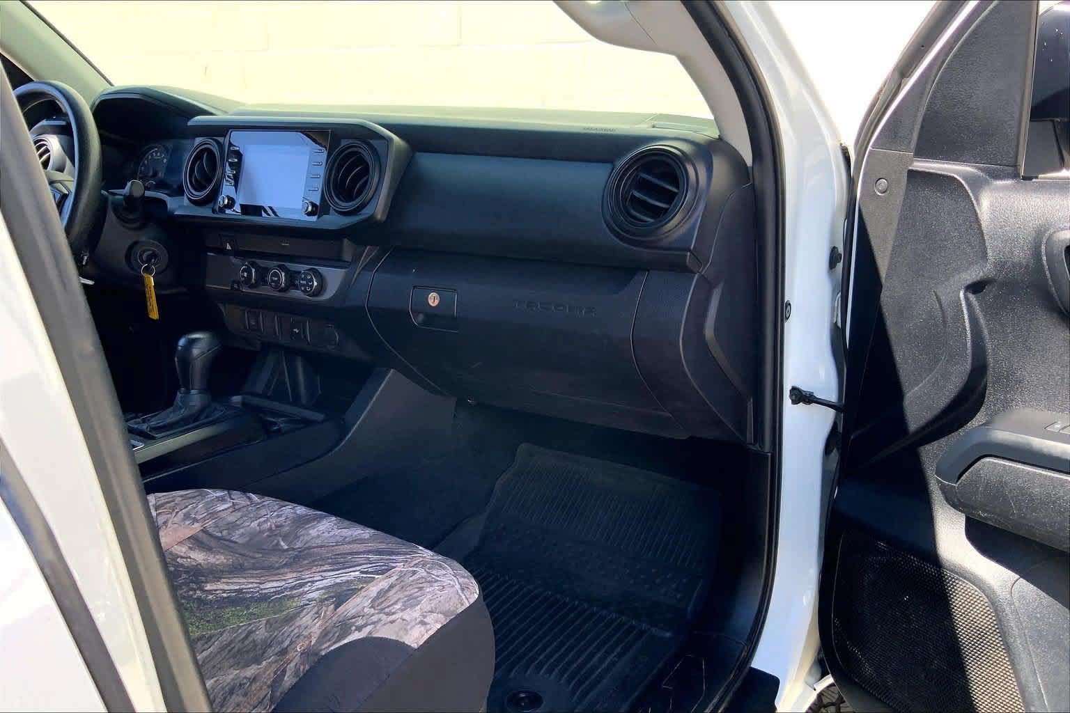 Used 2022 Toyota Tacoma SR RWD image 23
