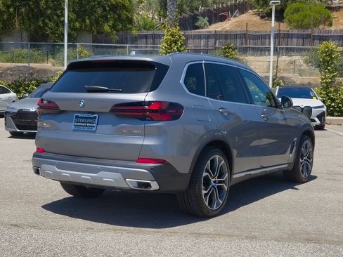 New 2026 BMW X5 xDrive40i w/ Parking Assistance Package AWD/4WD image 17