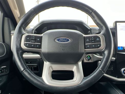 Used 2023 Ford Expedition Max XLT image 22
