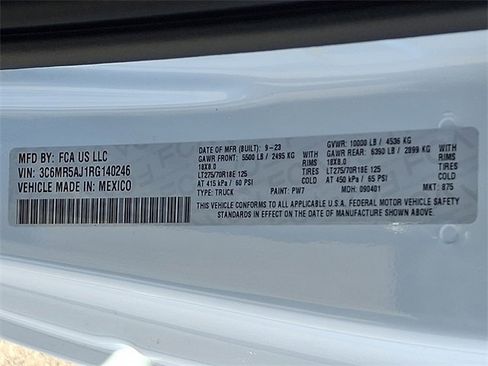 Used 2024 RAM 2500 Tradesman w/ Chrome Appearance Group image 27