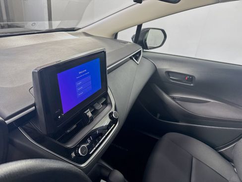 Certified 2025 Toyota Corolla LE FWD image 12
