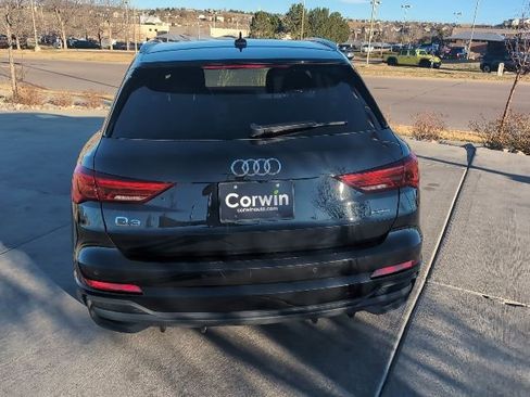 Used 2023 Audi Q3 2.0T Premium image 7