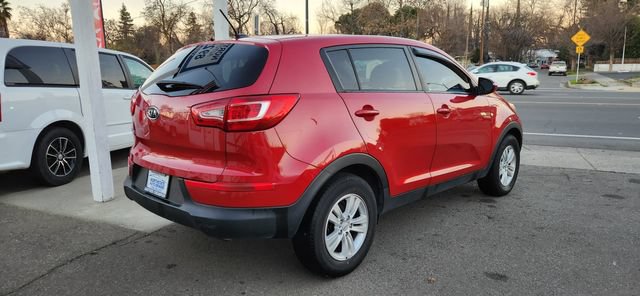 Used 2011 Kia Sportage LX AWD/4WD image 3