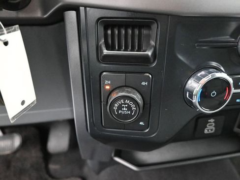 Used 2025 Ford F150 XLT w/ Equipment Group 301A Standard image 22