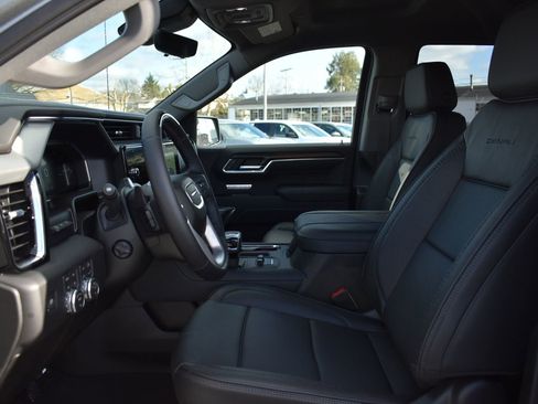 New 2026 GMC Sierra 1500 Denali w/ Technology Package image 17