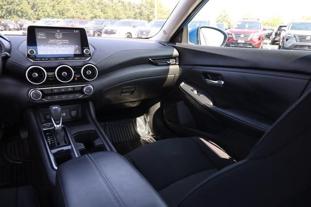 Used 2024 Nissan Sentra SV FWD image 25