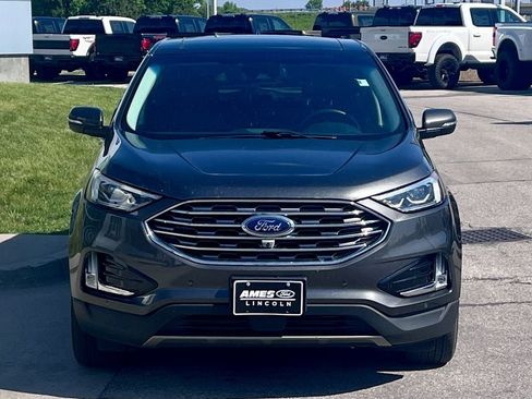 Used 2020 Ford Edge Titanium w/ Equipment Group 301A AWD/4WD image 8