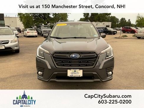 Used 2023 Subaru Forester Premium AWD/4WD image 2