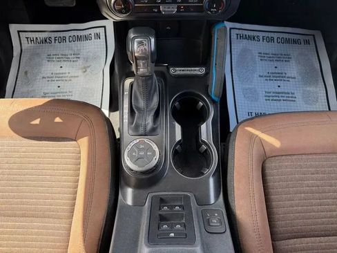 Used 2022 Ford Bronco Outer Banks AWD/4WD image 25