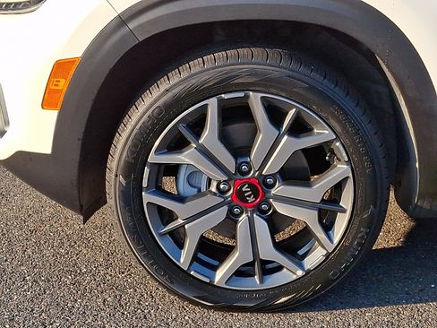 Used 2021 Kia Seltos SX AWD/4WD image 8