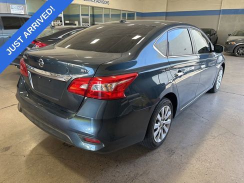 Used 2016 Nissan Sentra SV FWD image 3