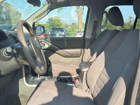 Used 2012 Nissan Pathfinder S image 10