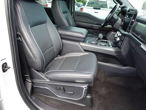 Used 2024 Ford F150 Lariat AWD/4WD image 39