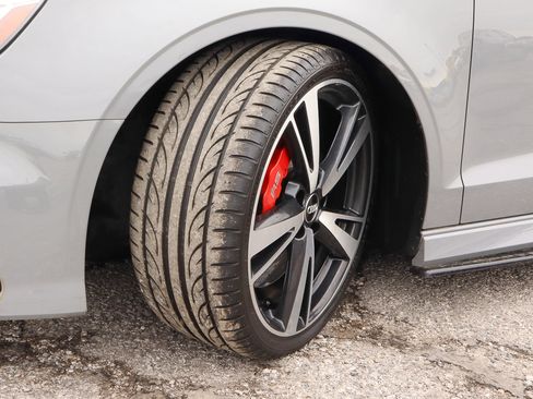 Used 2018 Audi RS 3 w/ Technology Package image 18