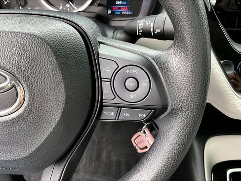 Used 2021 Toyota Corolla LE image 24