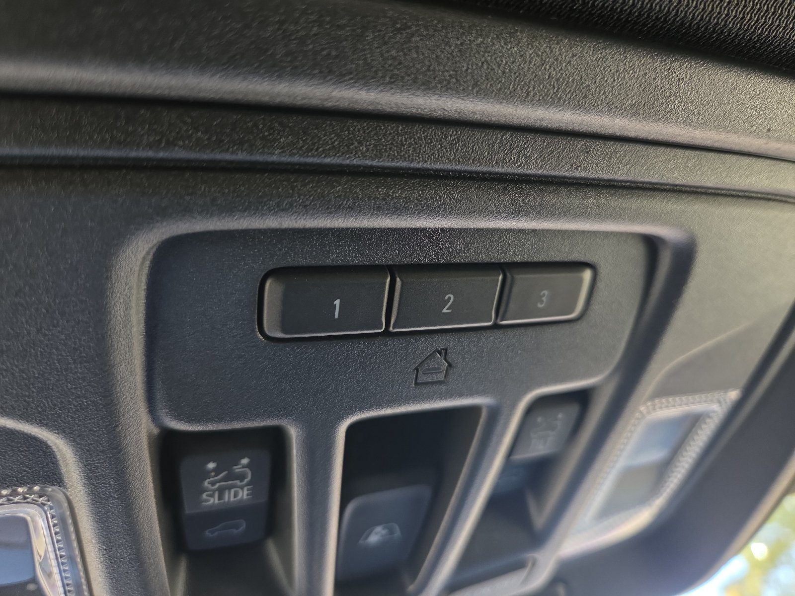Used 2022 Chevrolet Silverado 2500 High Country w/ Z71 Off-Road Package AWD/4WD image 21