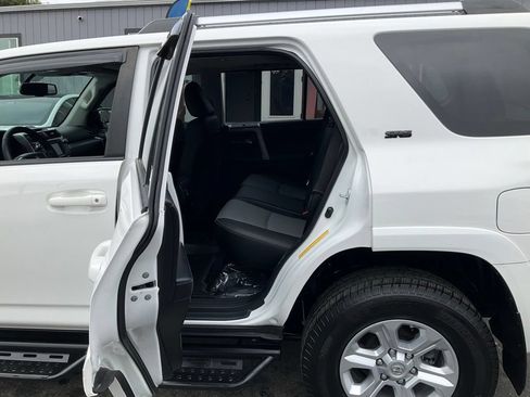 Used 2019 Toyota 4Runner SR5 Premium AWD/4WD image 7