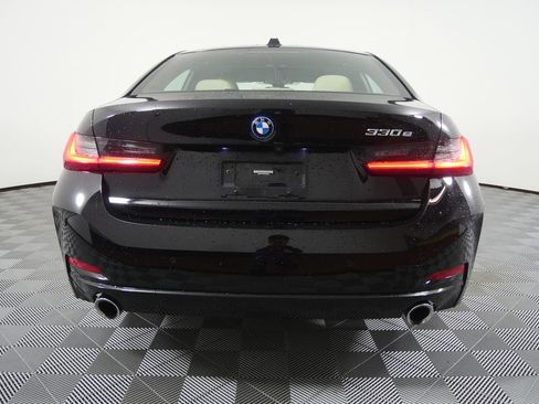 Certified 2023 BMW 330e w/ Premium Package image 4