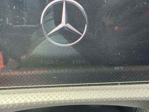 Used 2025 Mercedes-Benz CLA 250 image 3