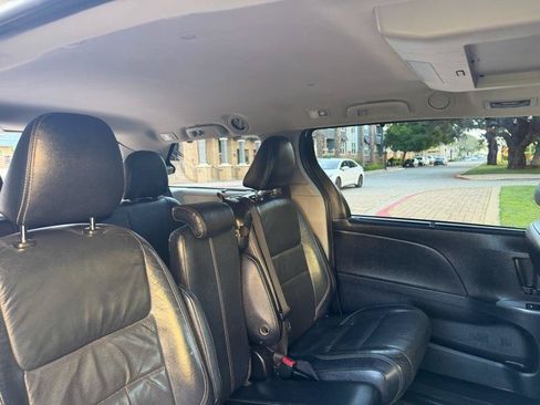 Used 2015 Toyota Sienna SE Premium FWD image 60