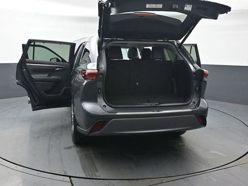 Used 2023 Toyota Highlander Platinum image 58