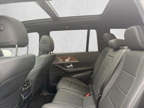 Certified 2025 Mercedes-Benz GLS 450 4MATIC image 16