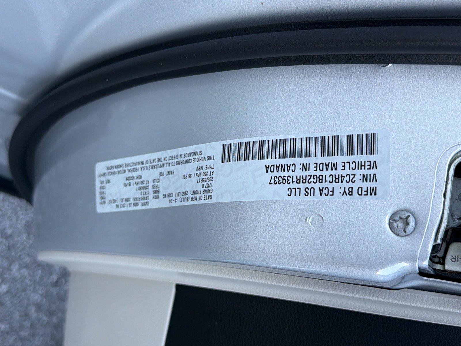 Used 2024 Chrysler Pacifica Touring-L FWD image 31